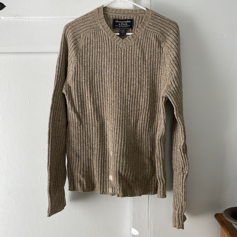 Vintage A&F men’s sweater.